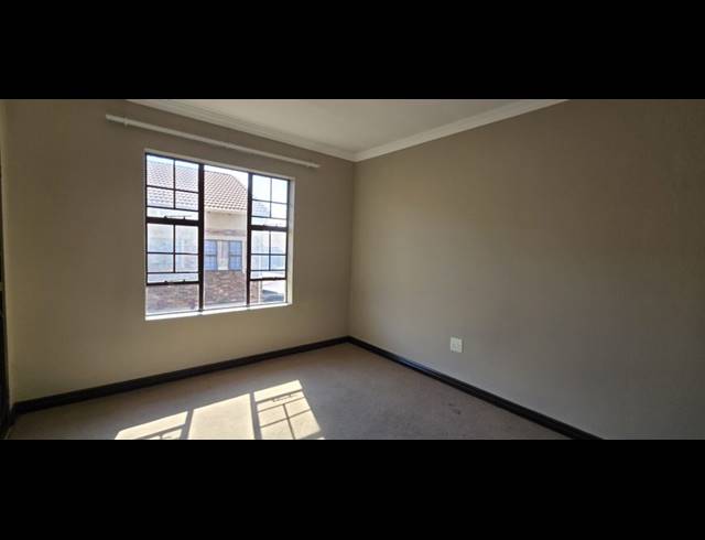 2 BEDROOM APARTMENT FOR SALE IN MONTANA PARK